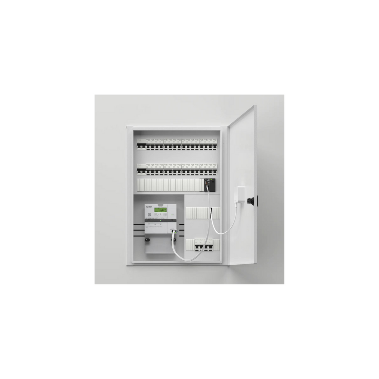 Zaptec Pro 22kW Zwart Socket MID Meter (Incl. Backplate) - EV Plug Europa