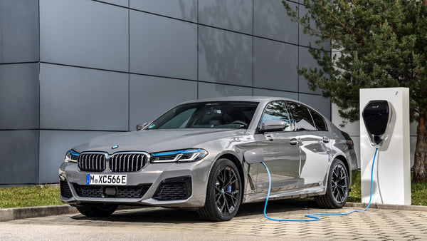 BMW 545e - EV Plug Europa